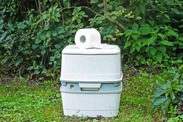 Portable Toilet Options We Offer in Yale, MI