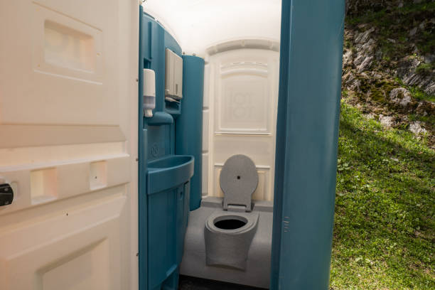 Porta potty rental for outdoor events in Yale, MI