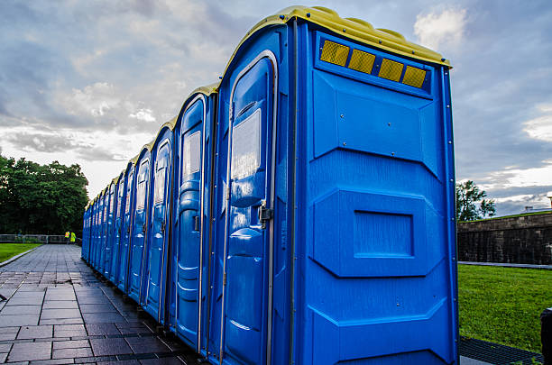 Best Portable restroom trailer rental  in Yale, MI